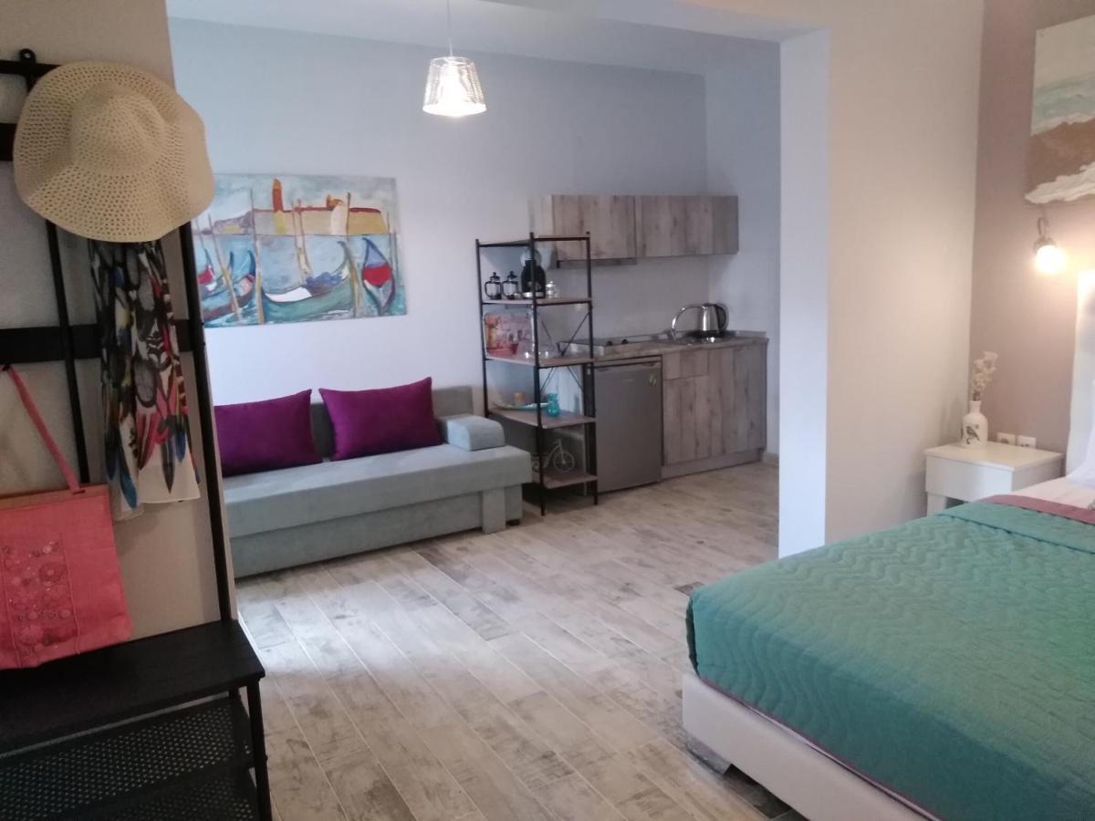 Sofis Studios Limenária Kültér fotó